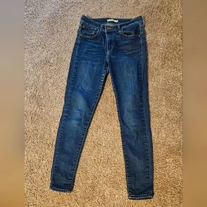 Levi's 720 High Rise Super Skinny 30